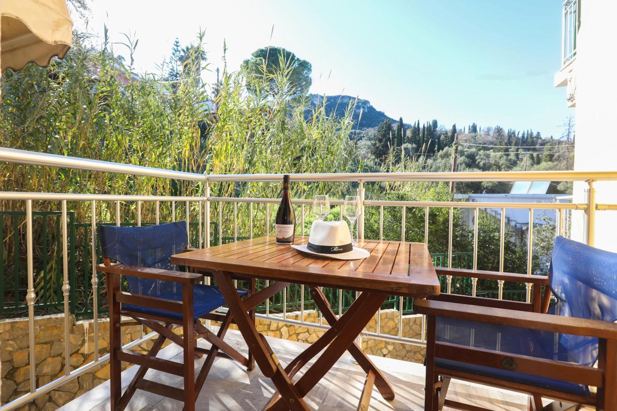 Corfu Hotel Apartments Benitses  Exterior photo